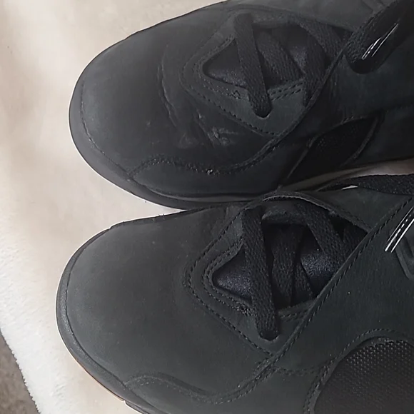 Air Jordan 8s Air Raids